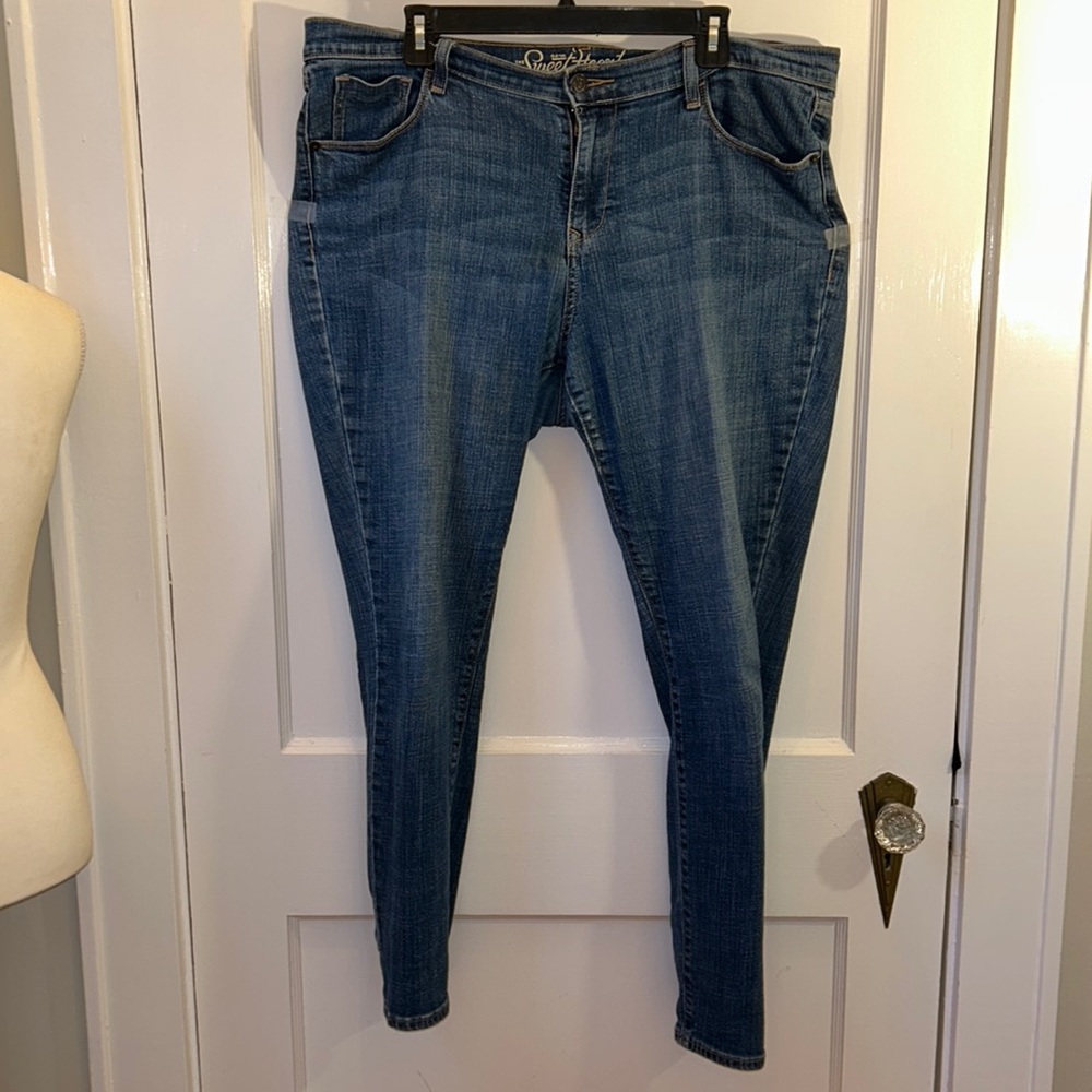 Old Navy Skinny Jeans - “The SweetHeart” 16 regular
